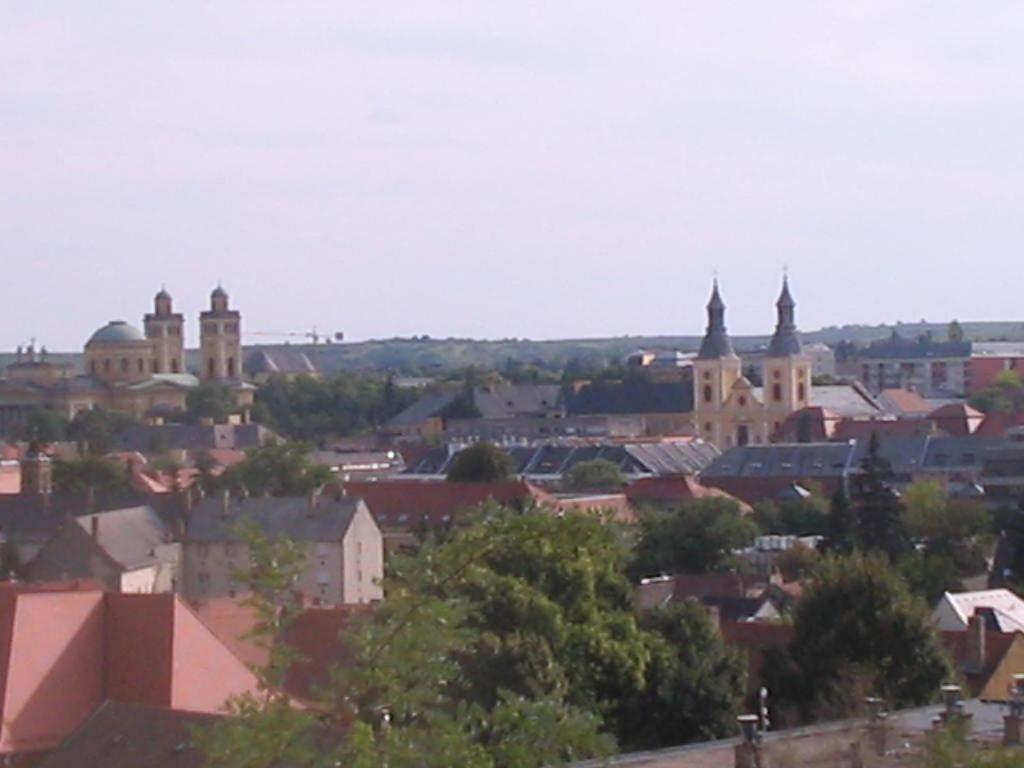 Hotel Burg Eger Extérieur photo